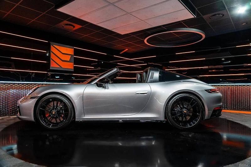 Gebraucht Porsche 992 480 PS (353 kW) 2021 Silber Cabrio