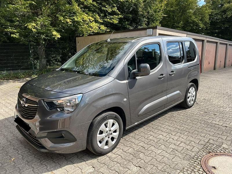 Grau Gebraucht 2020 Opel Combo Life Van / Kleinbus | 15.300 € (Fairer Preis) - Bild 1/4