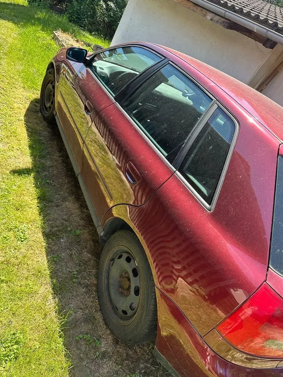 Gebraucht Audi A3 Ambiente 90 PS (66 kW) 1999 Rot Kleinwagen