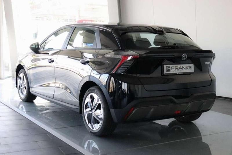 Neu MG MG4 EV 125 kW (170 PS) 2025 Schwarz Kleinwagen