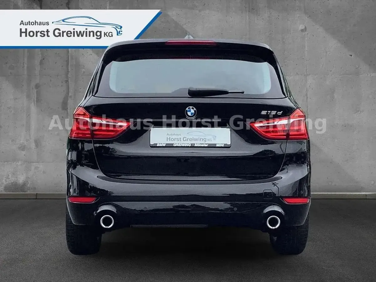 Gebraucht BMW 218 Advantage 150 PS (110 kW) 2022 Schwarz ii/bonnet fluid black Van / Kleinbus