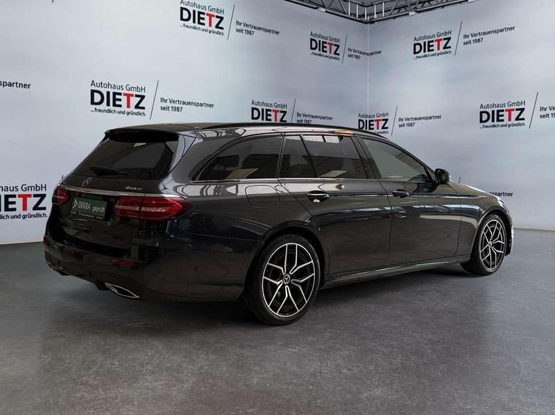 Gebraucht Mercedes E400 AMG 330 PS (242 kW) 2020 Graphitgrau Kombi