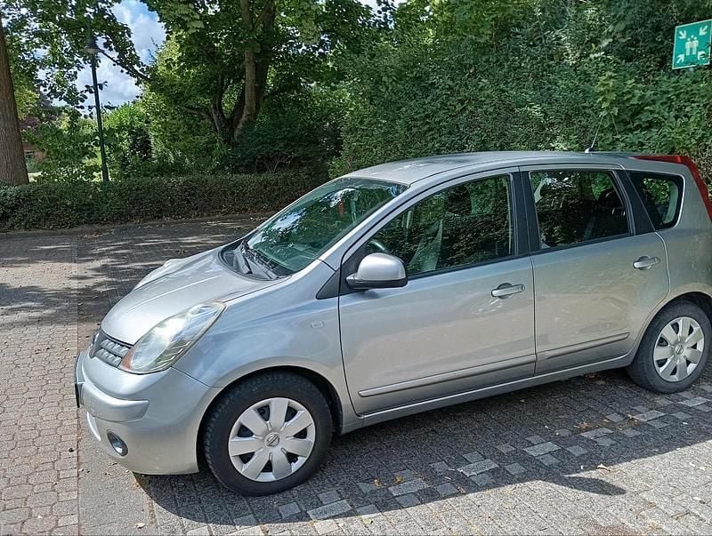 Second-hand Nissan Note 88 CP (64 kW) 2009 Argintiu Hatchback