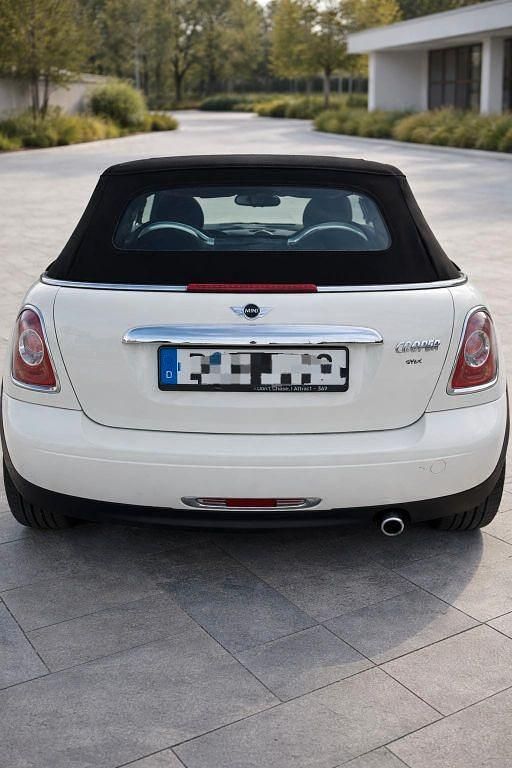 Gebraucht Mini Cooper Cabriolet 122 PS (89 kW) 2010 Weiß Cabrio