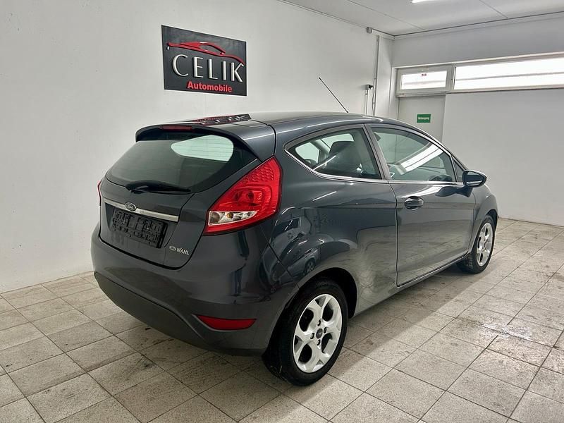 Gebraucht Ford Fiesta Titanium 82 PS (60 kW) 2009 Schwarz Kleinwagen