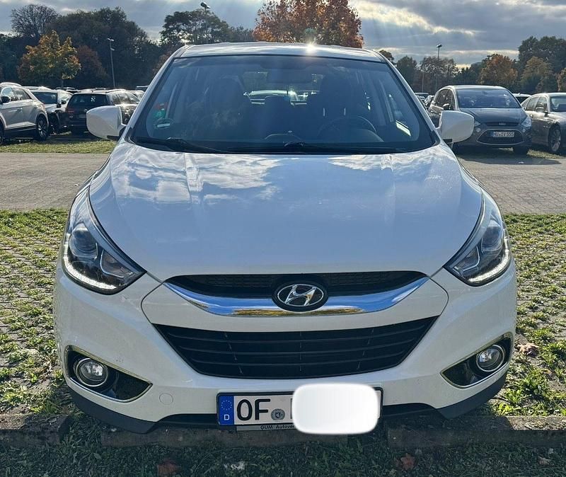 Weiß Gebraucht 2014 Hyundai Tucson SUV | 9.000 € (Etwas zu teuer) - Bild 1/4