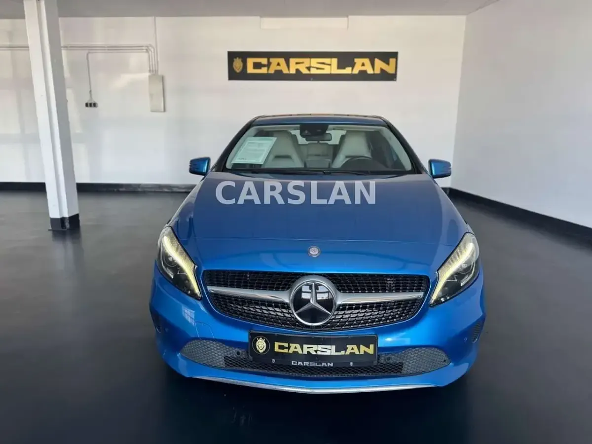 Gebraucht Mercedes A250 211 PS (155 kW) 2015 Blau Limousine