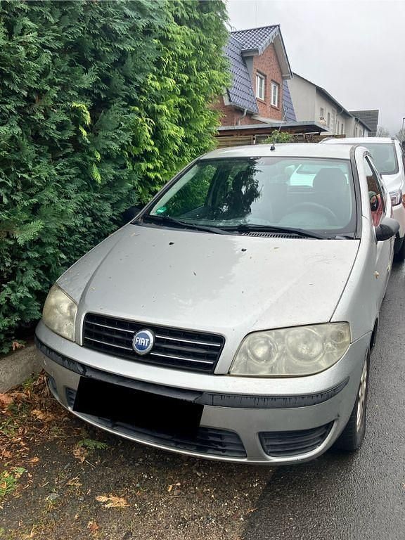 Silber Gebraucht 2003 Fiat Punto Limousine | 550 € (Superpreis) - Bild 1/2