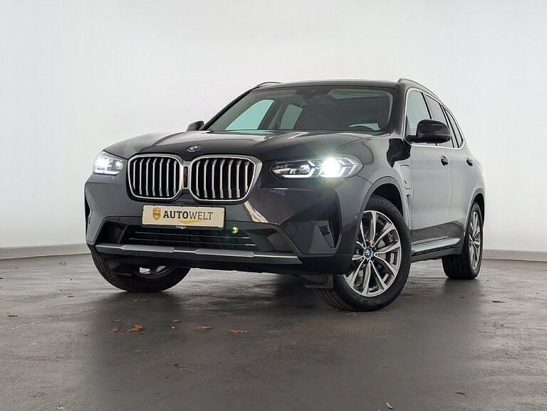 Grau Gebraucht 2022 BMW X3 Sport Line SUV | 38.960 € (Guter Preis) - Bild 1/4