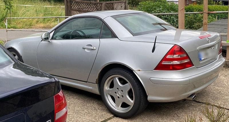 Silber Gebraucht 2000 Mercedes SLK320 Cabrio | 3.599 € (Superpreis) - Bild 1/4