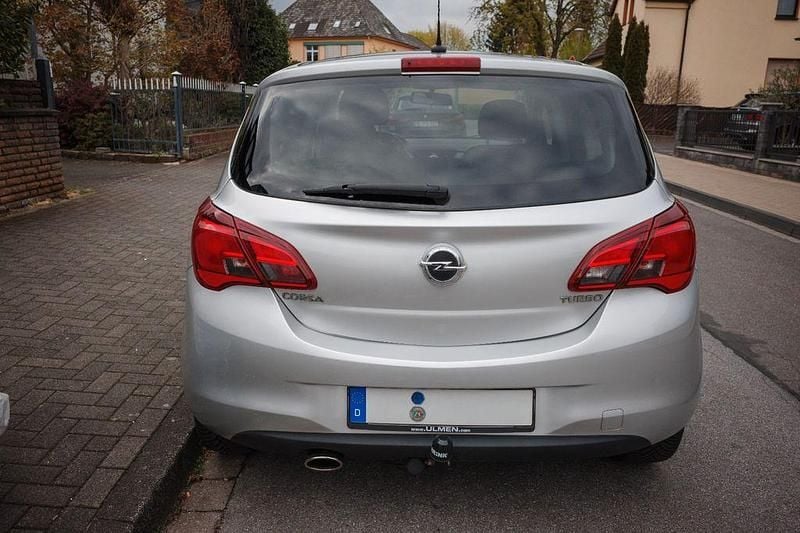 Gebraucht Opel Corsa Color Edition 101 PS (74 kW) 2016 Silber Kleinwagen