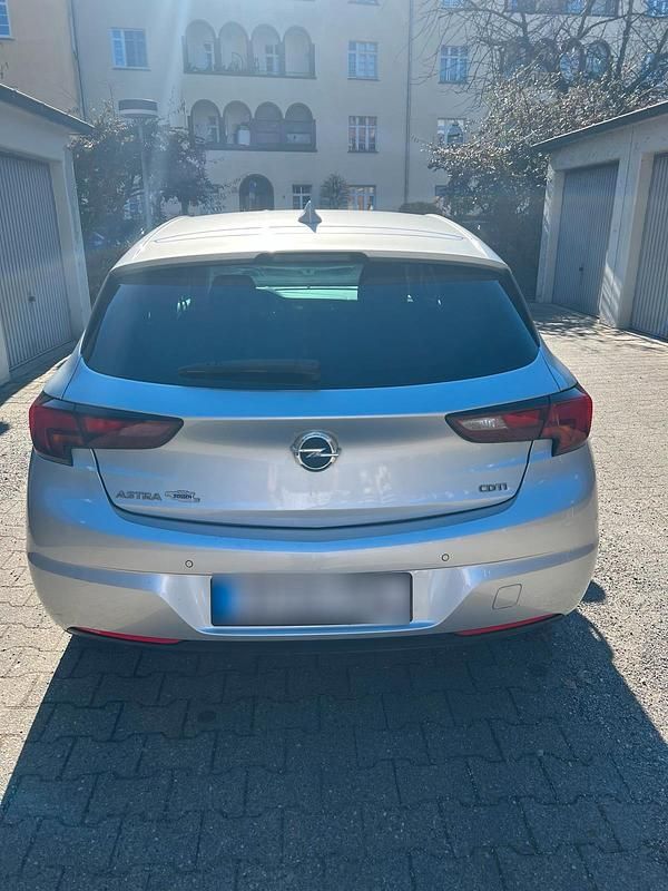 Gebraucht Opel Astra 136 PS (100 kW) 2017 Silber Kleinwagen