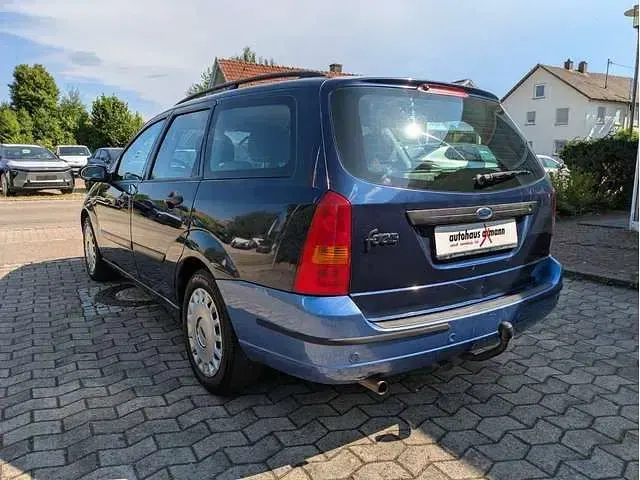 Gebraucht Ford Focus 101 PS (74 kW) 2004 Blau Kombi