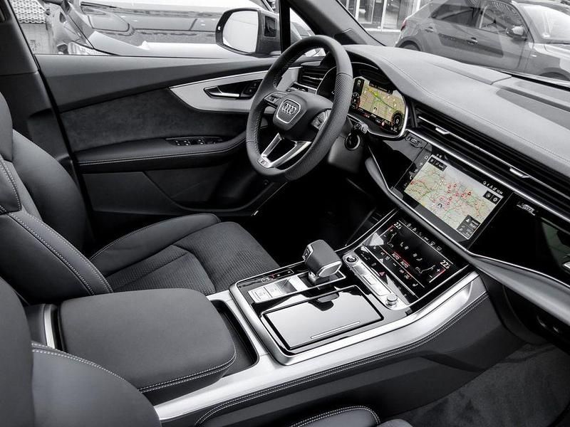 Neu Audi Q7 Business 286 PS (210 kW) 2025 Daytonagrau perleffekt SUV