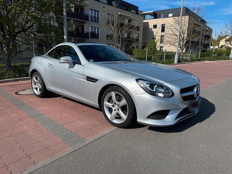 Gebraucht Mercedes SLC200 184 PS (135 kW) 2017 Silber Cabrio