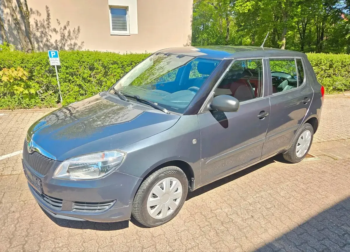 Second-hand Skoda Fabia 60 CP (44 kW) 2011 Gri Hatchback