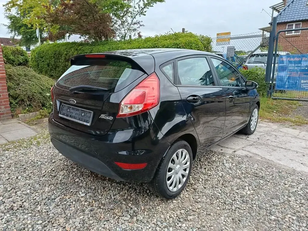 Gebraucht Ford Fiesta 60 PS (44 kW) 2013 Schwarz Limousine