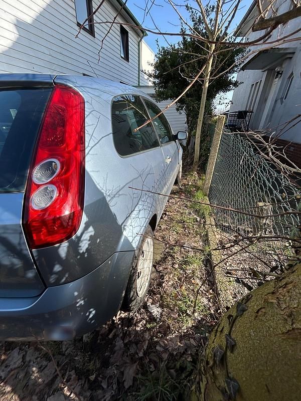 Gebraucht Ford Fiesta 70 PS (51 kW) 2007 Andere farben Kleinwagen