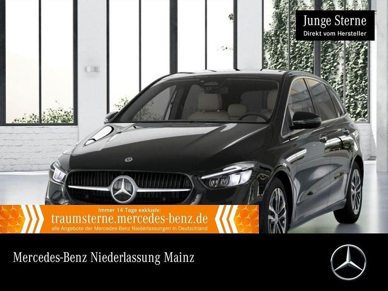 Schwarz Gebraucht 2024 Mercedes B200 Advanced Plus Van / Kleinbus | 31.990 € (Fairer Preis) - Bild 1/3