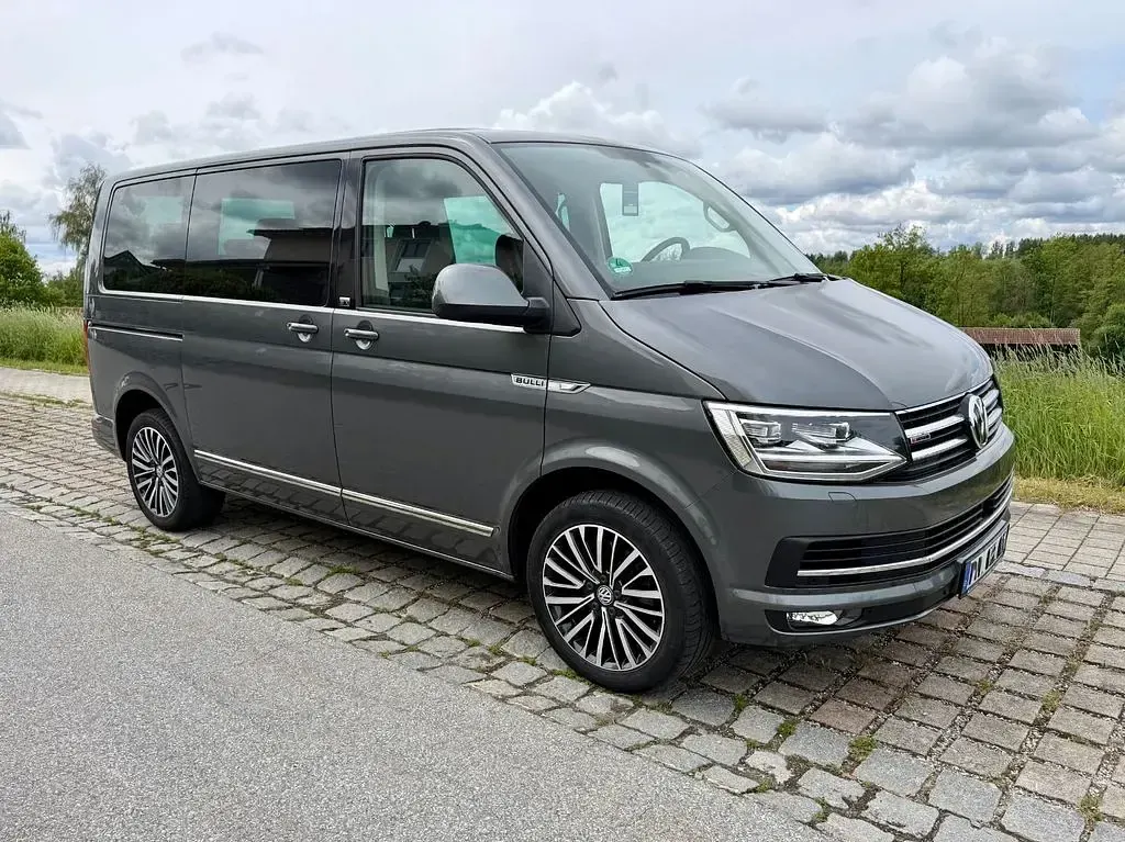 Gebraucht VW Multivan S 199 PS (146 kW) 2019 Grau Van / Kleinbus