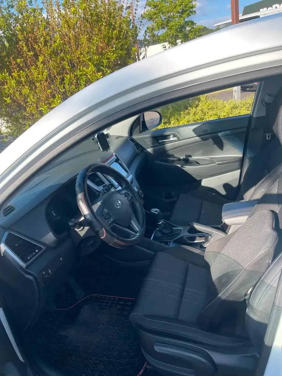Gebraucht Hyundai Tucson 116 PS (85 kW) 2016 Weiß SUV