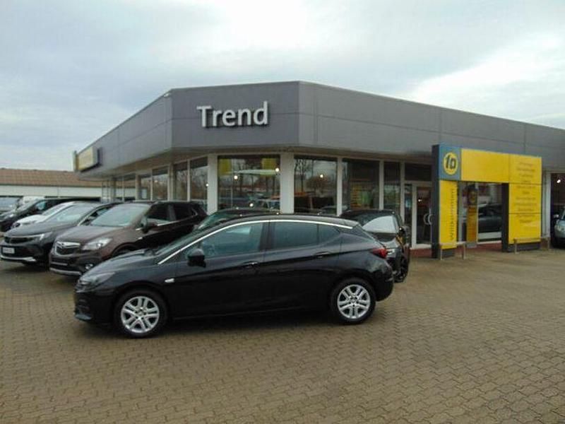 Schwarz Gebraucht 2020 Opel Astra Elegance Limousine | 13.580 € (Teuer) - Bild 1/4