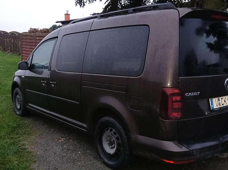 Second-hand VW Caddy Maxi 102 CP (75 kW) 2017 Maro Monovolum