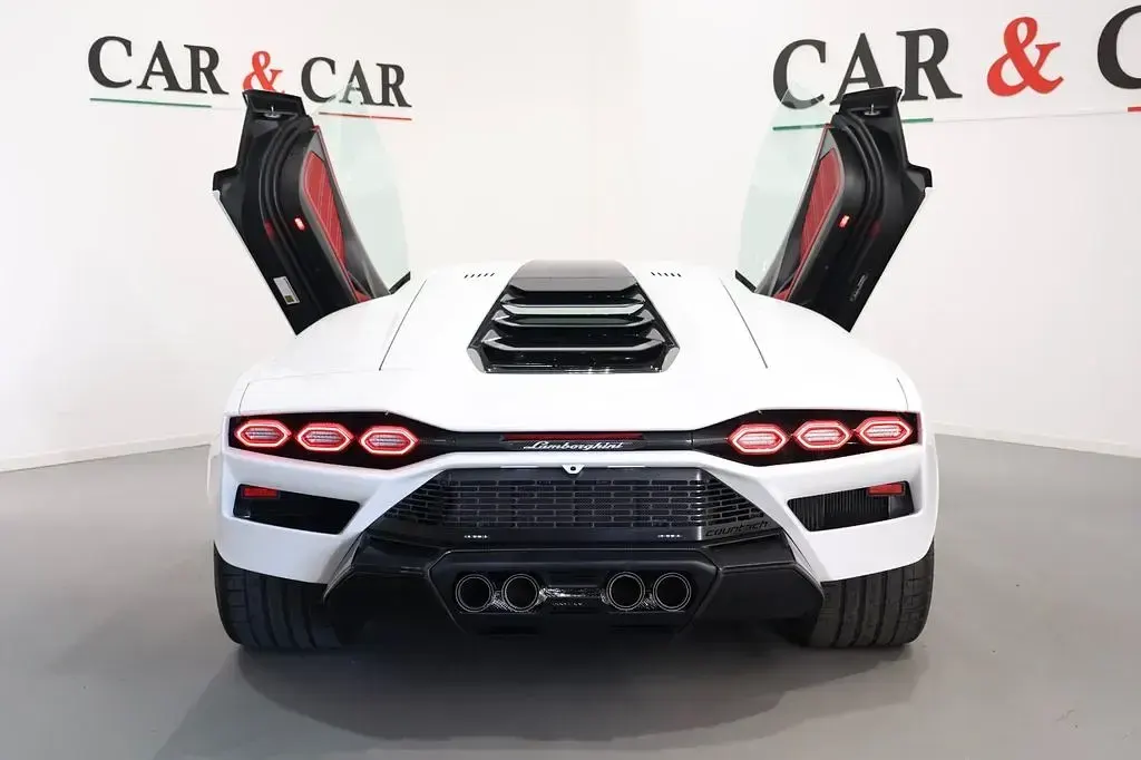 Gebraucht Lamborghini Countach 814 PS (598 kW) 2022 Weiß Coupé