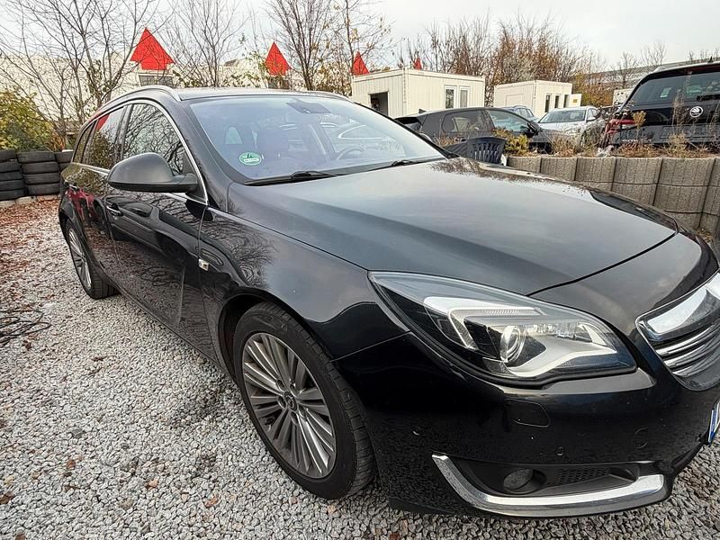 Schwarz Gebraucht 2014 Opel Insignia Kombi | 4.700 € (Guter Preis) - Bild 1/4