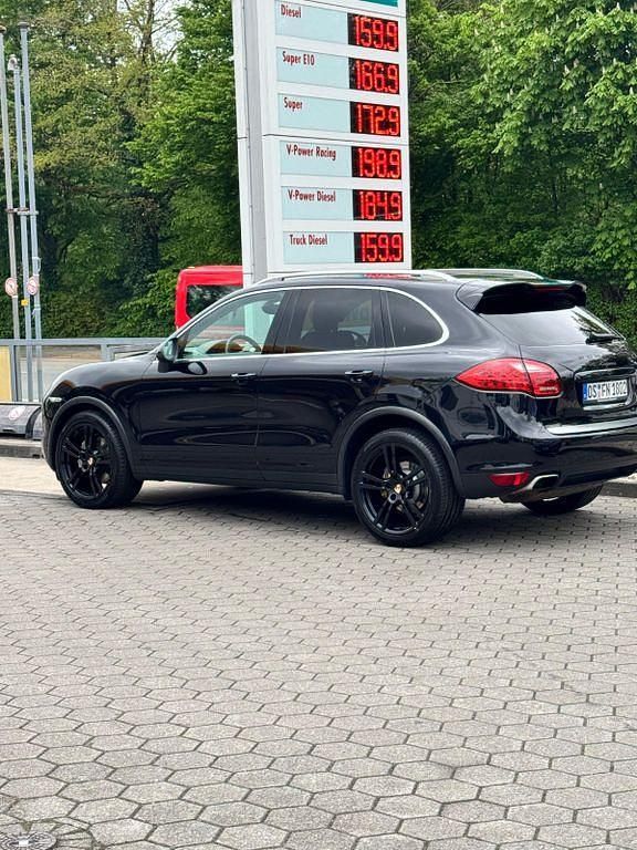 Gebraucht Porsche Cayenne 241 PS (177 kW) 2011 Schwarz SUV