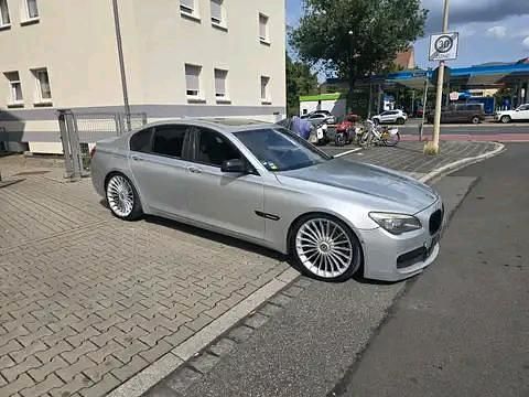 Gebraucht BMW 730 Shadowline 245 PS (180 kW) 2008 Titansilber metallic Limousine