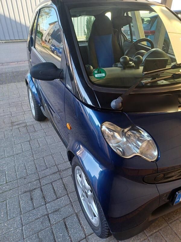 Blau Gebraucht 2006 Smart ForTwo Coupé Kleinwagen | 2.500 € - Bild 1/4
