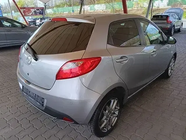 Gebraucht Mazda 2 Kenko 84 PS (61 kW) 2014 Schwarz Limousine