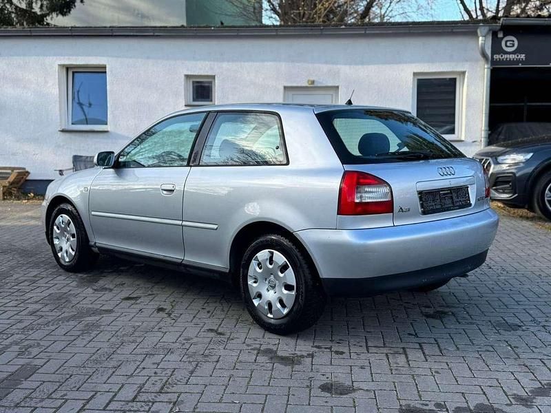Gebraucht Audi A3 Ambiente 101 PS (74 kW) 2002 Silber Kleinwagen