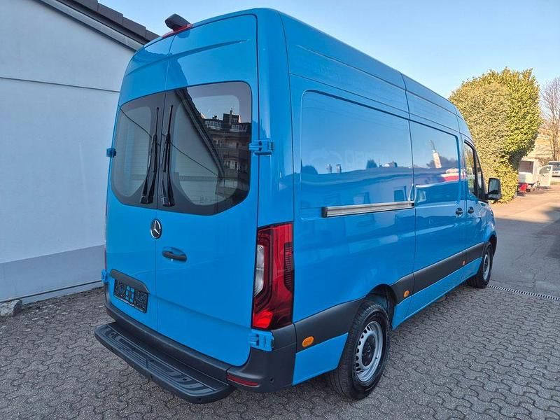 Gebraucht Mercedes Sprinter 170 PS (125 kW) 2022 Blau Van