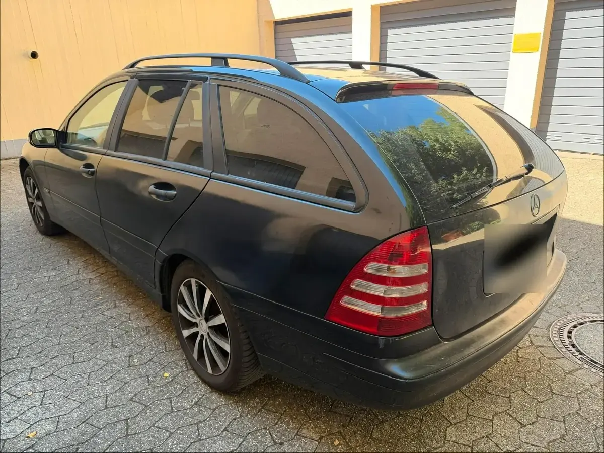 Gebraucht Mercedes C200 122 PS (89 kW) 2005 Schwarz Kombi