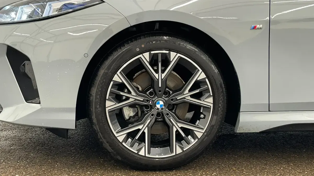 Gebraucht BMW 220 Efficient Dynamics 150 PS (110 kW) 2025 M brooklyn grau metallic Coupé