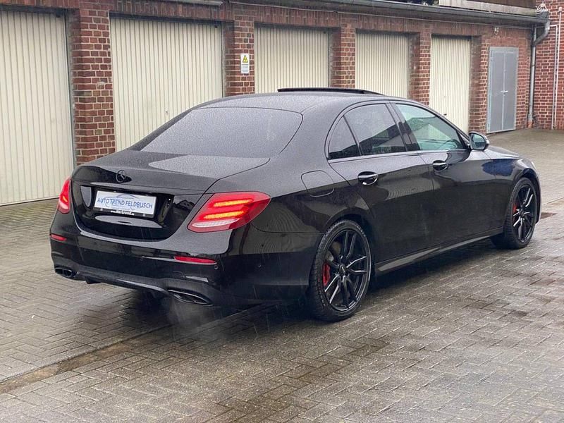 Gebraucht Mercedes E450 AMG 367 PS (269 kW) 2020 Schwarz Limousine