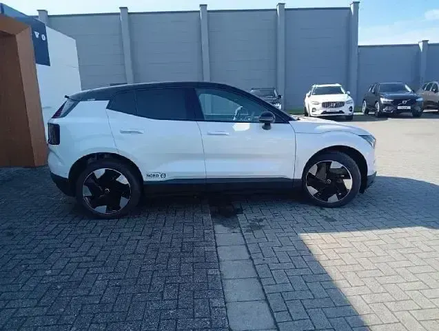 Gebraucht Volvo EX30 Ultra 200 kW (272 PS) 2025 Crystal white SUV