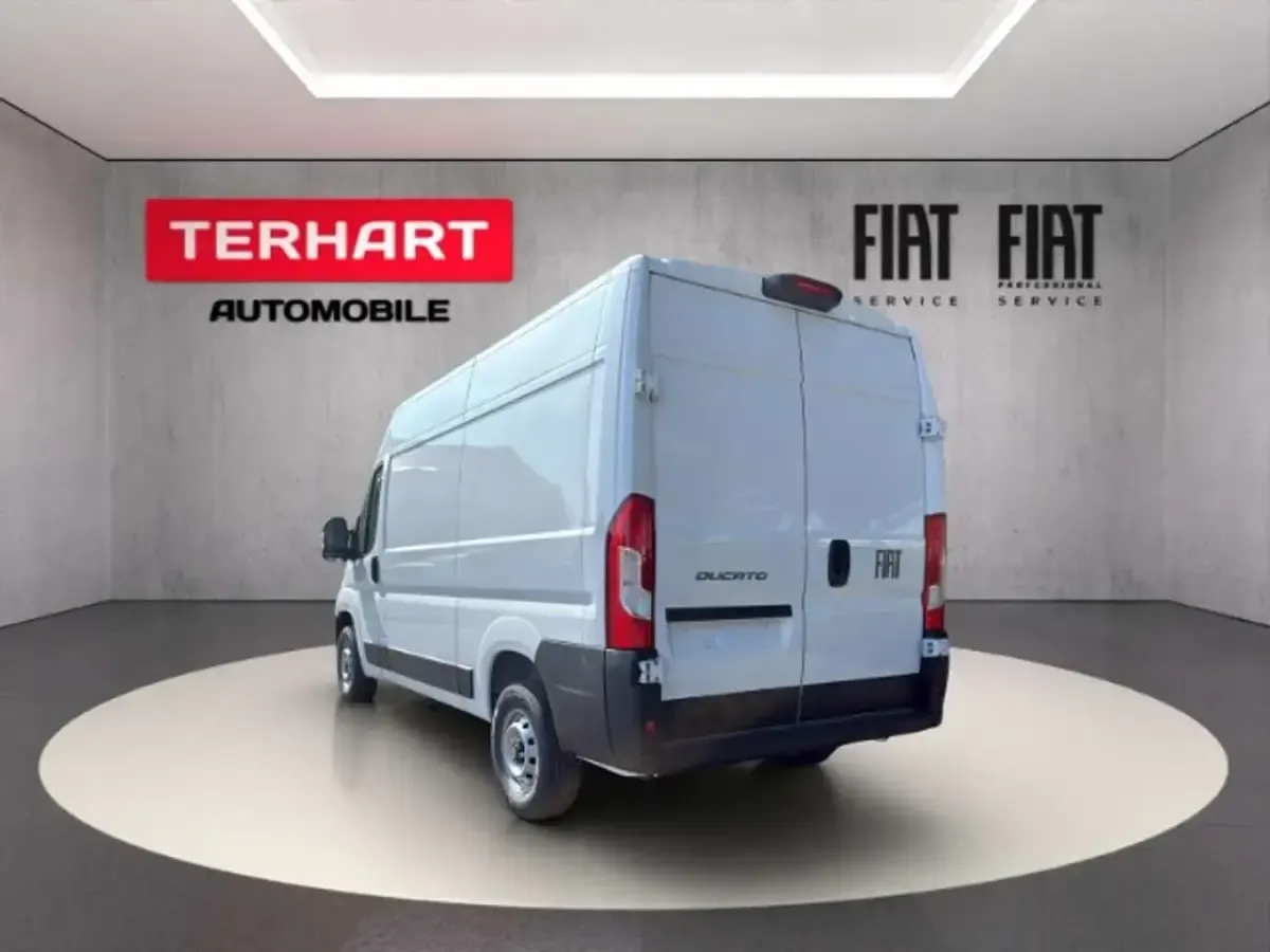 Neu Fiat Ducato 140 PS (102 kW) 2026 Colore esterno (weiss (pastell Van