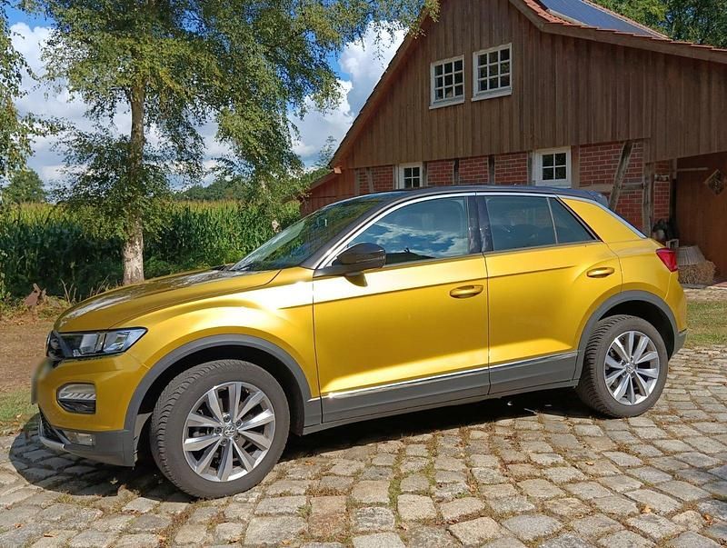 Gebraucht VW T-Roc 115 PS (84 kW) 2018 Gelb SUV