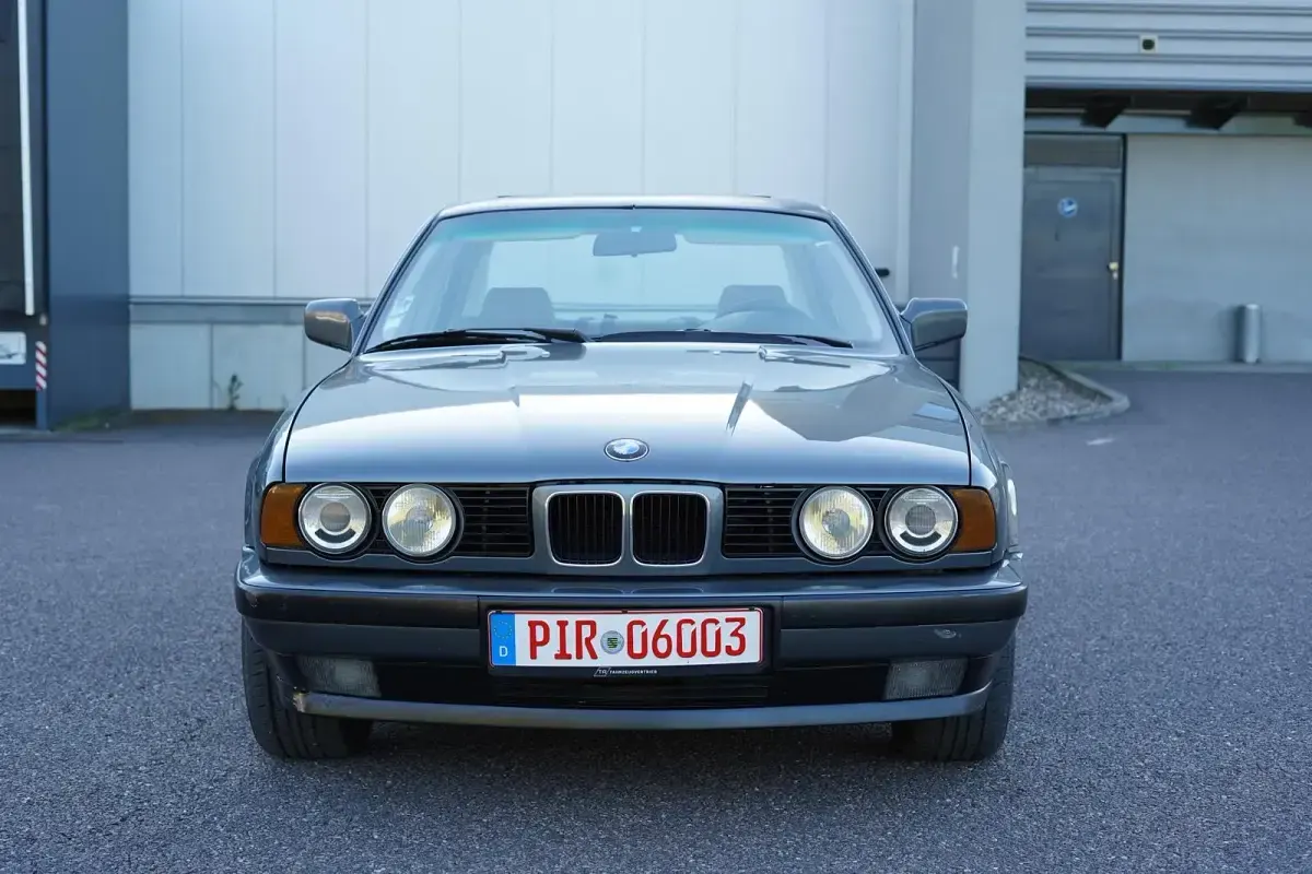 Second-hand BMW 524 115 CP (84 kW) 1992 Gri Berlinǎ