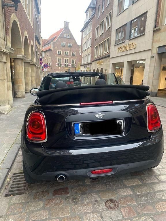 Gebraucht Mini One Cabriolet 102 PS (75 kW) 2018 Schwarz Cabrio