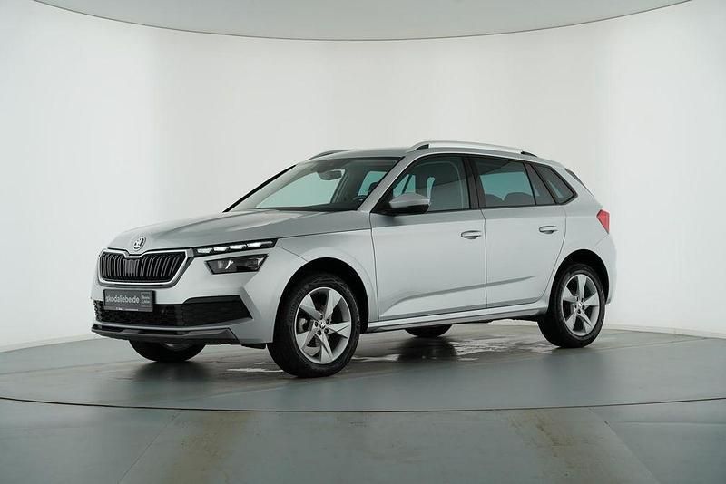 Brilliantsilber metallic Gebraucht 2020 Skoda Kamiq Style SUV | 22.789 € (Guter Preis) - Bild 1/4