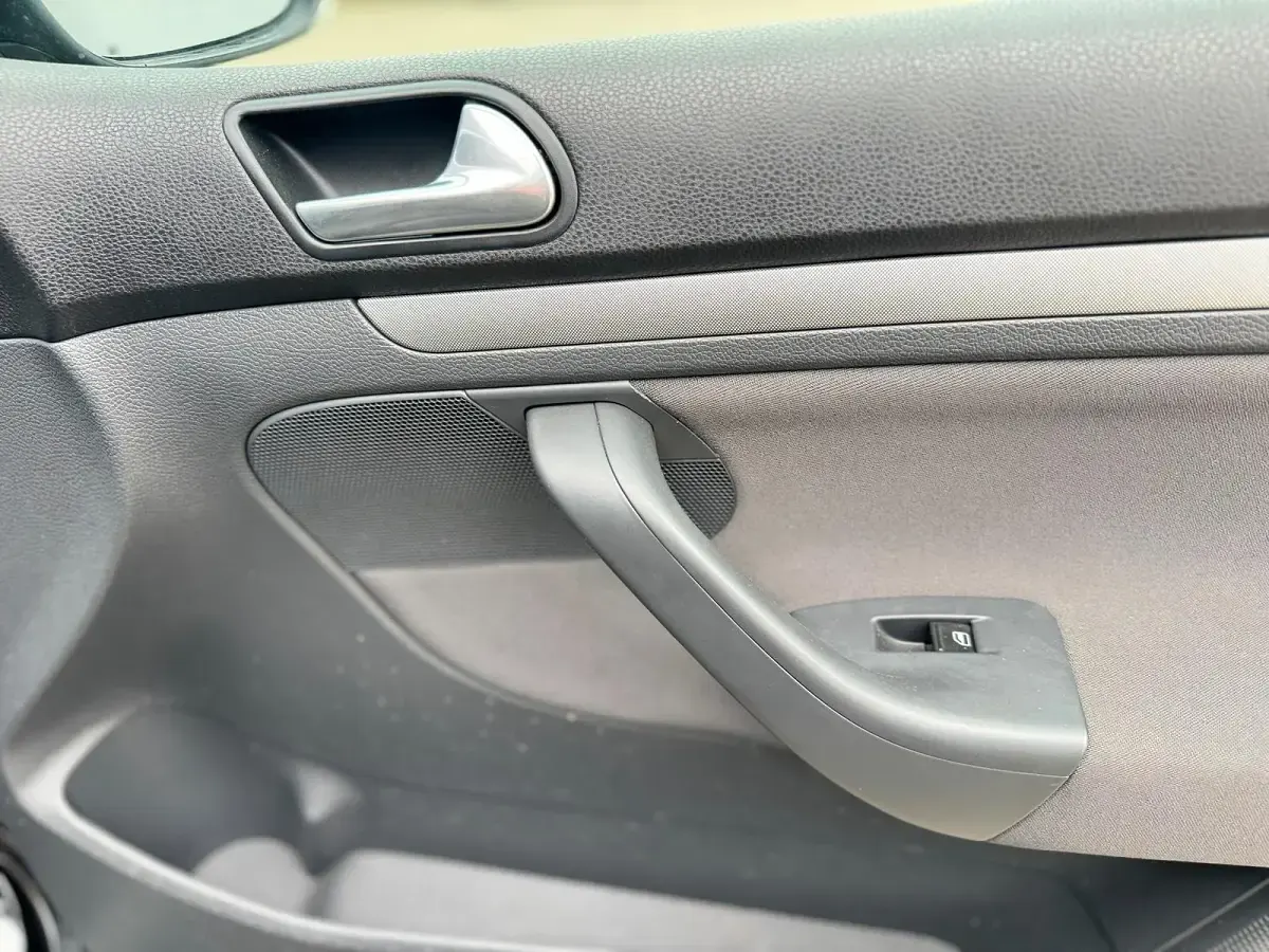 Gebraucht VW Golf V 90 PS (66 kW) 2006 Schwarz Kleinwagen