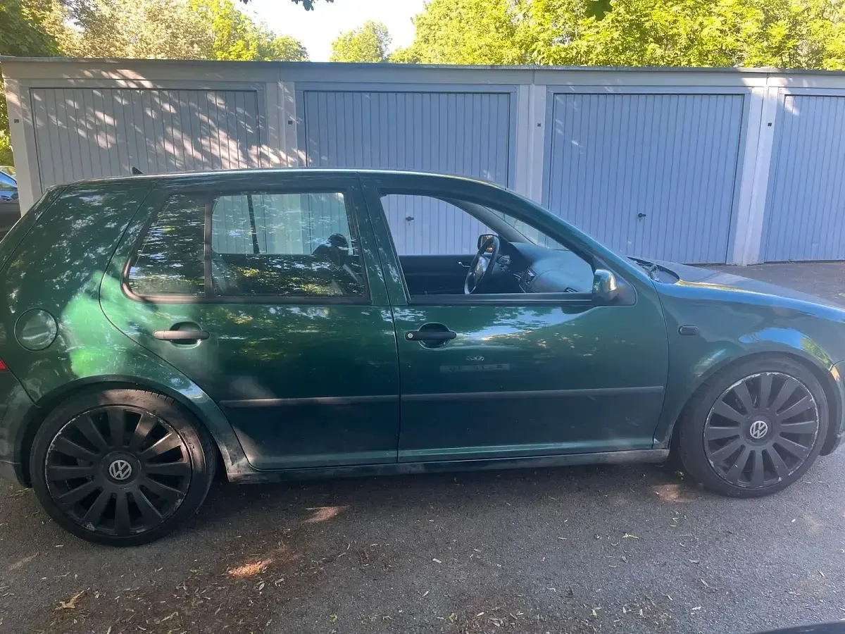 Gebraucht VW Golf IV 75 PS (55 kW) 2002 Grün Kleinwagen