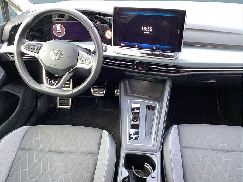 Gebraucht VW Golf VIII 150 PS (110 kW) 2025 Weiß Kleinwagen