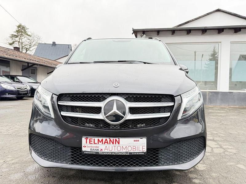 Gebraucht Mercedes V300 239 PS (175 kW) 2019 Grau Van / Kleinbus