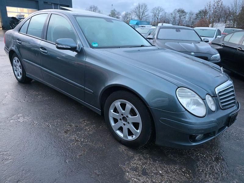 Gebraucht Mercedes E200 136 PS (100 kW) 2006 Grau Limousine