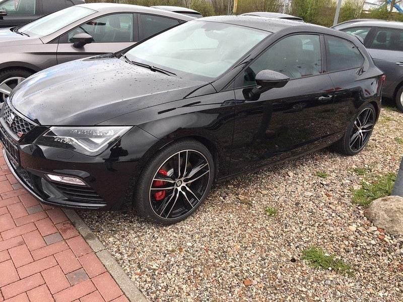 Schwarz Gebraucht 2017 Seat Leon SC CUPRA Kleinwagen | 17.499 € (Guter Preis) - Bild 1/4